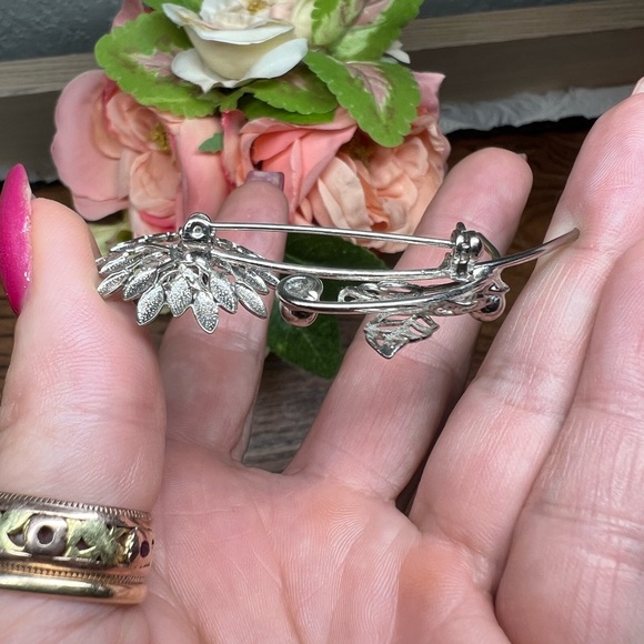 Vintage Costume Silver-tone Blue Flower Brooch - Picture 10 of 17